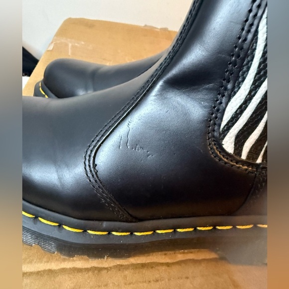 Dr. Martens Zebra Leonore Chelsea Ankle Boots - Picture 7 of 7